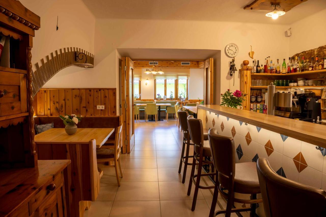 Landhotel Pacher Оберфелах Екстериор снимка