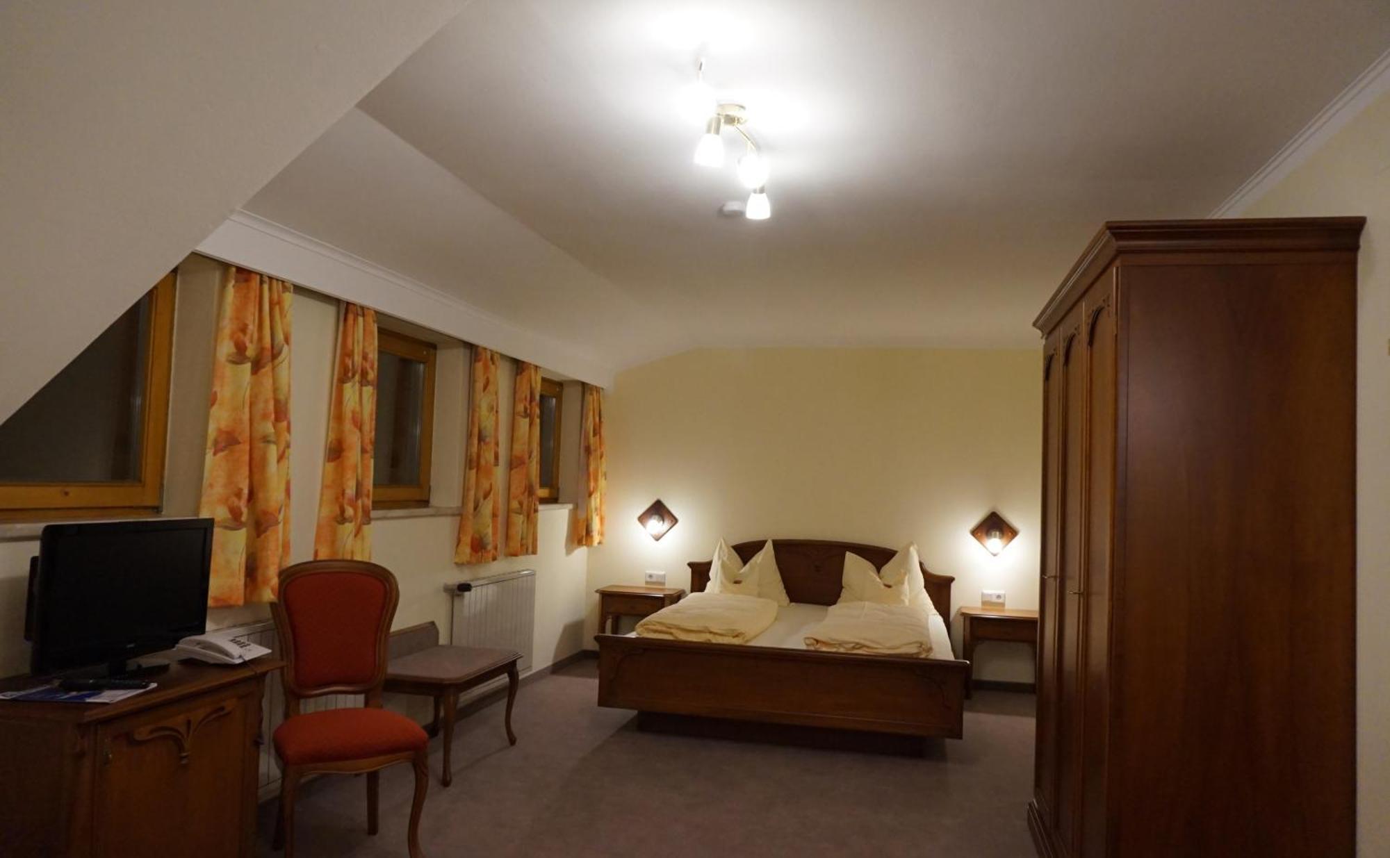 Landhotel Pacher Оберфелах Стая снимка