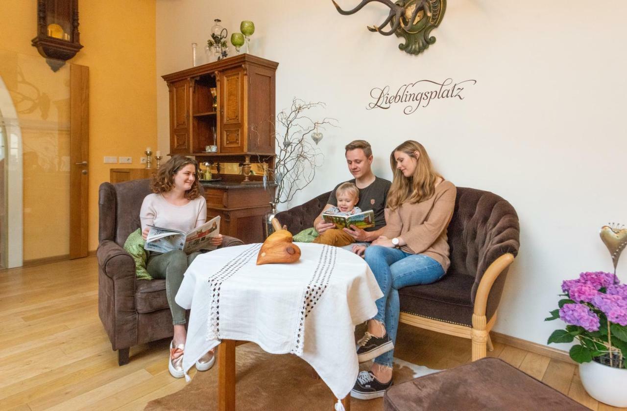 Landhotel Pacher Оберфелах Екстериор снимка